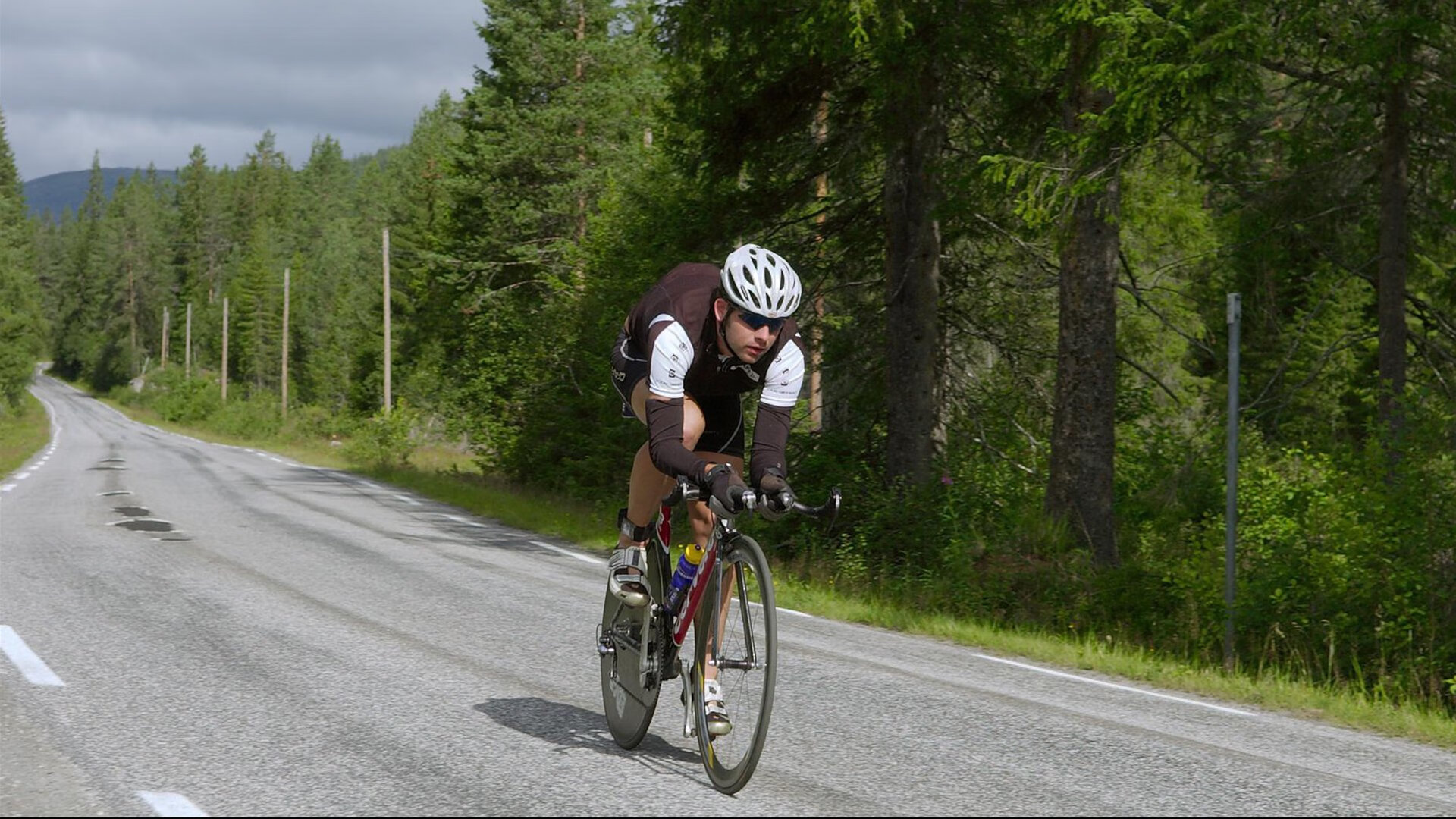 热苏斯在对阵西汉姆的比赛中上演梅开二度,热苏斯踢什么位置